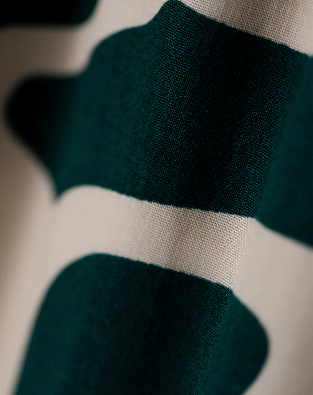 Pantalón wide leg tiro medio estampado mujer - Image 7