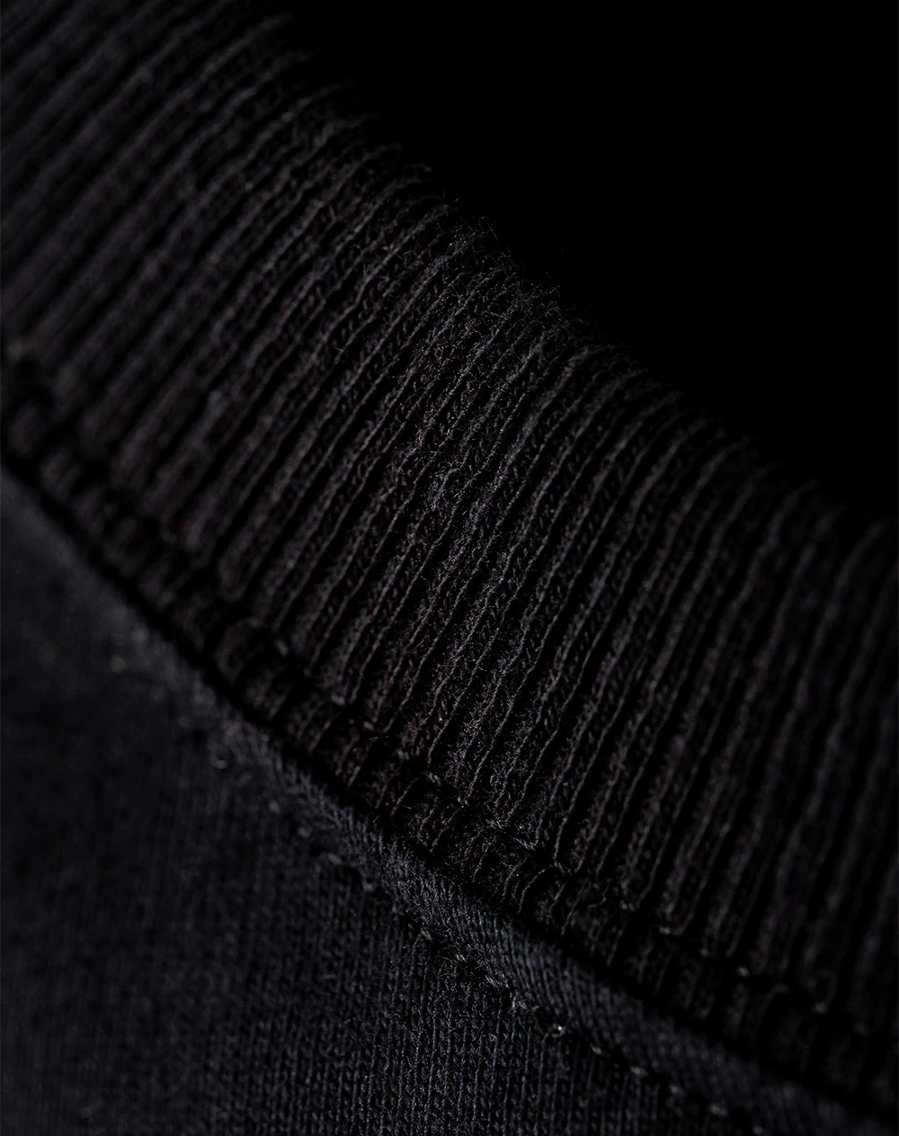 Camiseta crop regular algodón negra mujer - Image 6