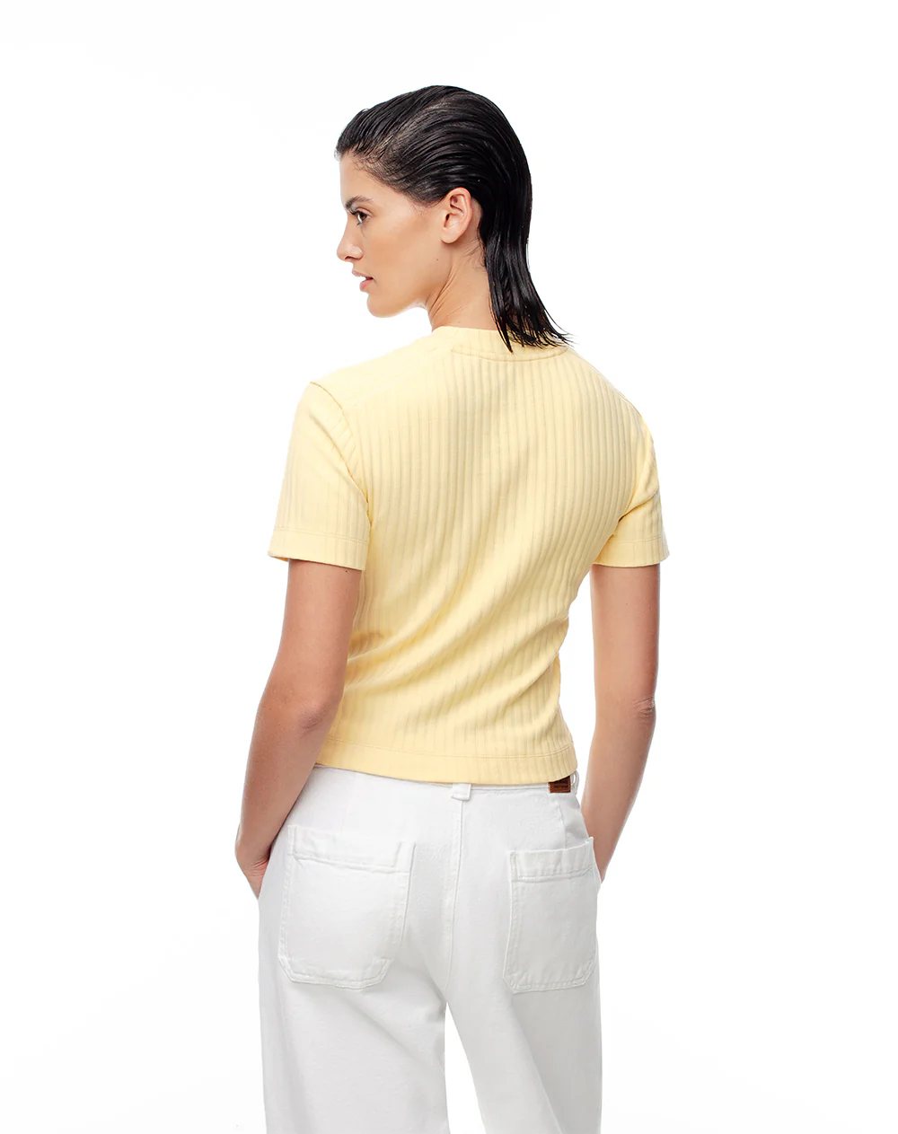 Camiseta crop slim algodón amarilla mujer - Image 2