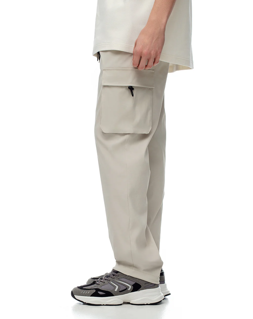 Pantalón cargo regular liviano habano hombre - Image 5