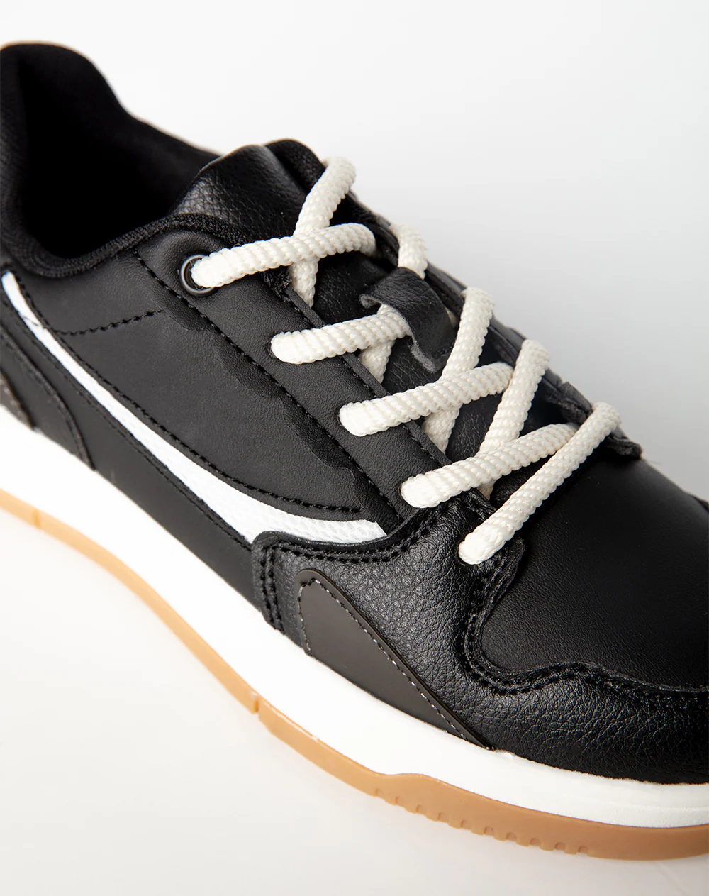 Tenis casuales negros niño - Image 3