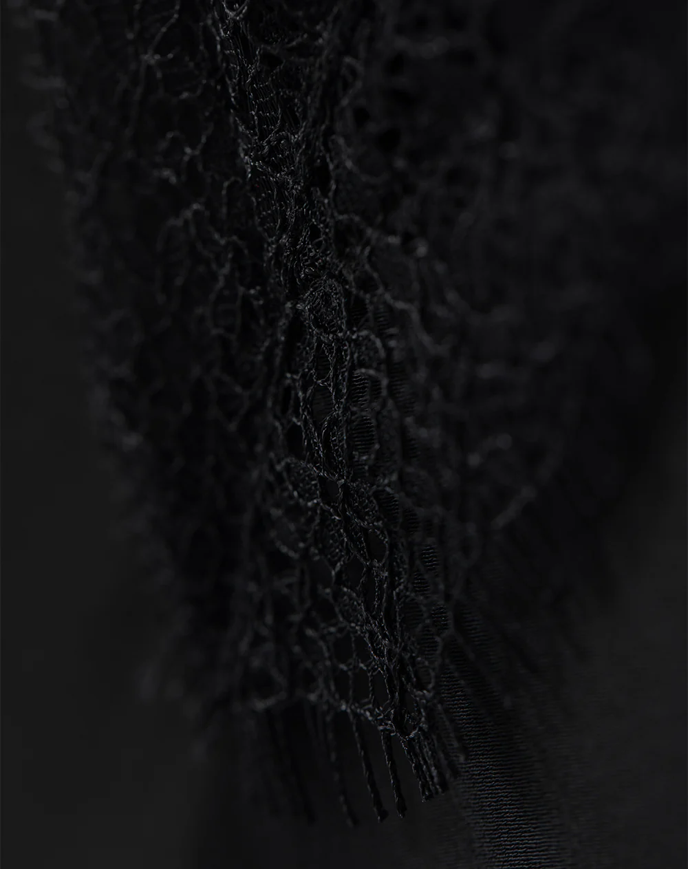 Vestido largo satín con encaje negro mujer - Image 7