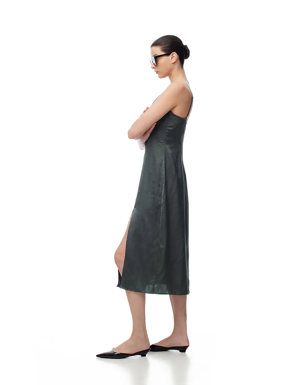 Vestido midi satinado verde mujer - Image 4