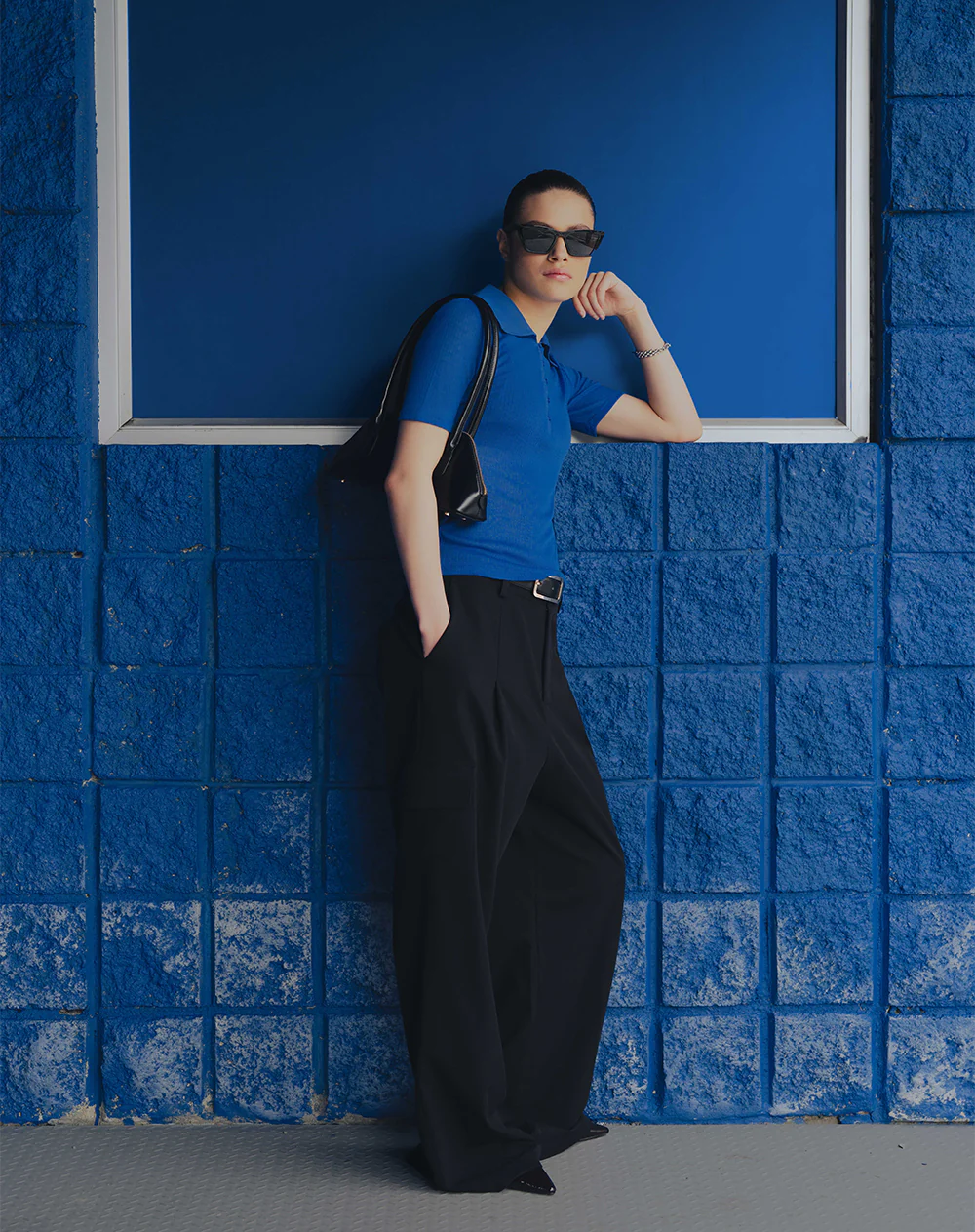 Pantalón cargo wide leg tiro alto negro mujer - Image 4