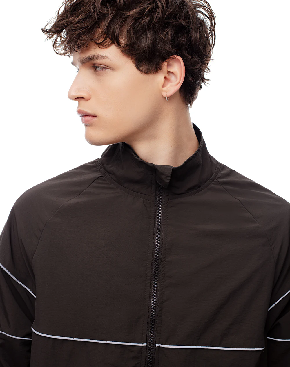 Chaqueta rompevientos café hombre - Image 4